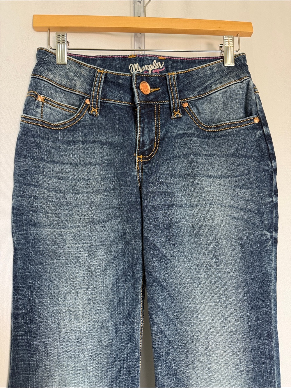 Wrangler Low Rise Boot Cut Dark Wash Jeans Sz 0 Western Rodeo 34" Inseam Stretch - Picture 2 of 10